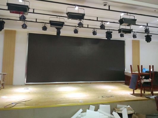 6.4m*2.88m Indoor LED Video Screen Big Size  P2.5 High Definition LED Wall Board